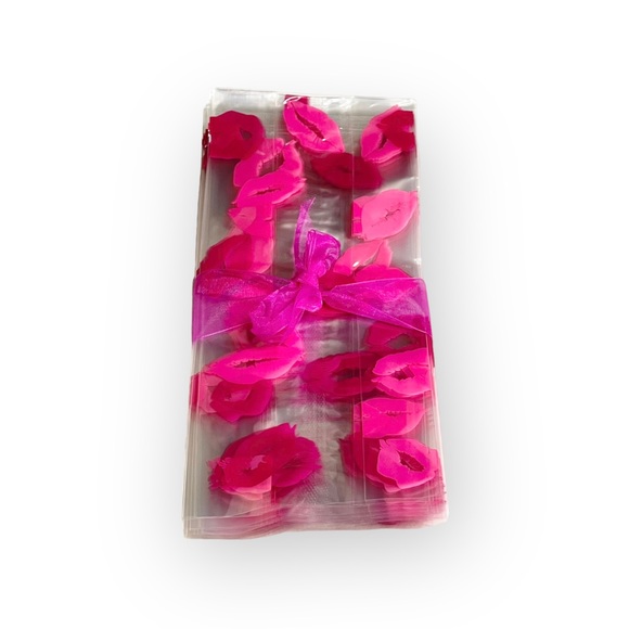 new 20 Smooches Pink Lips Print Kiss Cello Bags ᨎ Food Grade Cellophane 3“x 7.5“ - Picture 10 of 16